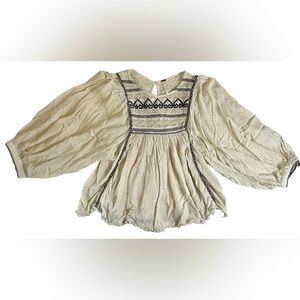 FREE PEOPLE Embroidered Boho Peasant Blouse In Black & Cream Sz XS ✨EUC✨
